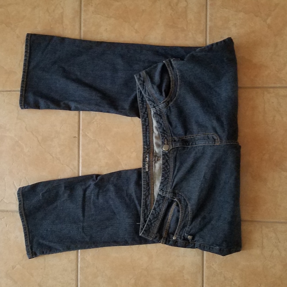 AVENUE DENIM Jeans- Boot Leg Denim With Cute Pocke